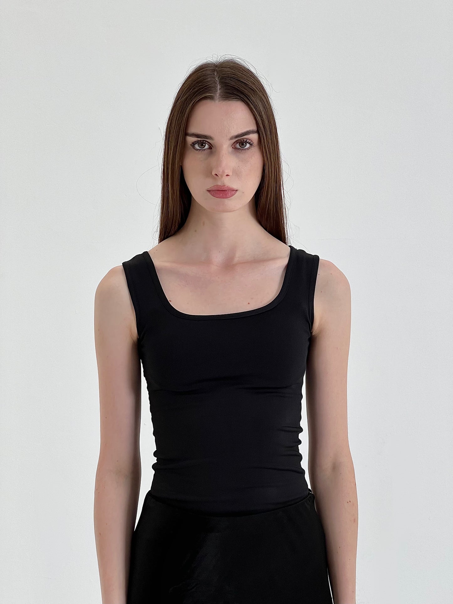 SQUARE NECK TOP